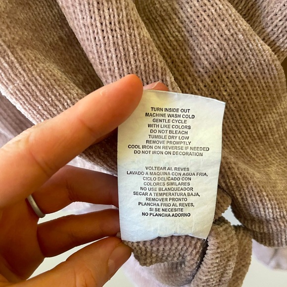 Francesca’s Coco + Jaimeson Chenille Knit Sweater in Dusty Pink - Picture 4 of 6